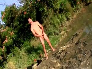 Film gay Pissing in the Wild avec Duke