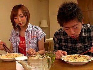 Salope japonaise exotique en couple excité, clip JAV de Red Head