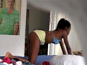 La Dominicaine Julie découverte en train de tricher