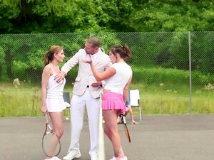 Brazzers - Triolisme de Tenis, tout le monde gagne