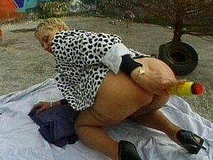 Mamie française douloureux anal