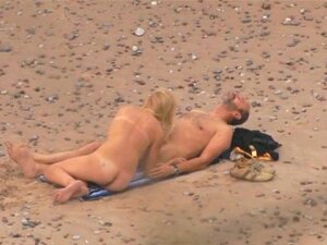 Sexe sur la plage en voyeur avec ma nièce par alliance