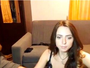 Plus de coups de fouet pour Lina. Camshow
