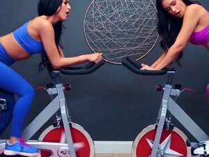 Nous vivons ensemble - Sophia Leone Katana Kombat - Dual