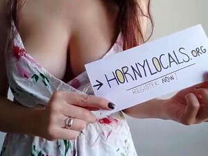 Breasty Doxy et son alliée baisent avec les voisins