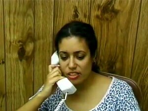 La pornstar la plus chaude Ashley Shye dans une scène adulte vintage