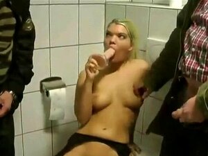 Spermageil au cinéma porno. Spermageel nudité publique amateur au