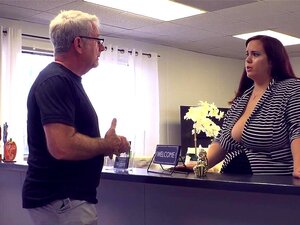 Regarde O'Mya BBW - Une ronde sulfureuse prend une grosse bite