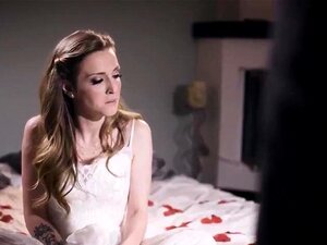 Une mariée aux petits seins se fait baiser la gueule et baiser