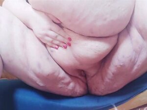 La chatte fupa de la SSBBW CORTIGIANA, la baise de batte de baseball