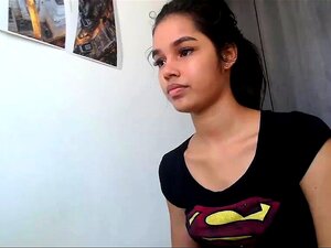 angesdaniel amateur se doigte en direct sur webcam