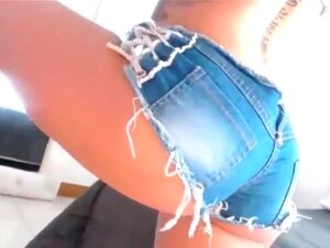 Shorts taquinent,