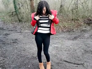 Sextwoo strip et forêt,