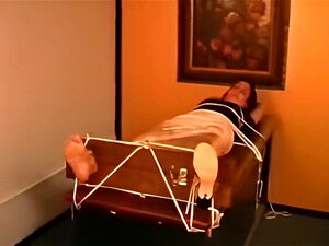 Les Essais de Chatouilles 1 Lys