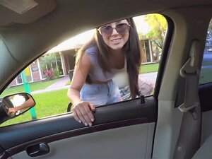 Regardez London révéler ses désirs interdits dans les rues,