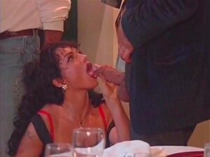 Karma Rosenberg & Sheila Stone dans Everything About My Husband (Karma