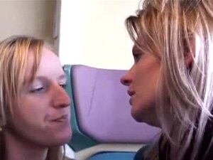 Maman allemande dans le train...F70. Maman allemande dans le train