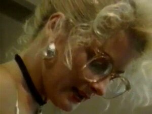 Sally Layd - Agonie anale #1. Sally Layd – Agonie anale n°1