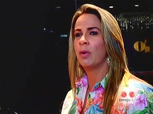 Succombez au charme envoûtant de Juliana. Plongez dans le plaisir