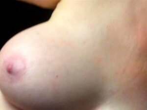 Femme chaude avec des seins