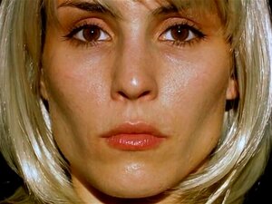 Noomi Rapace, actrice suédoise dans Daisy Diamond - Partie 2