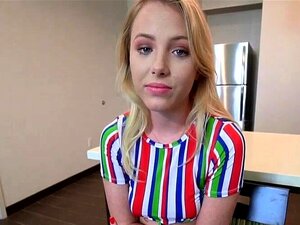 WTF ! La demi-sœur infidèle Dixie Lynn a baisé son DEMI-FRÈRE