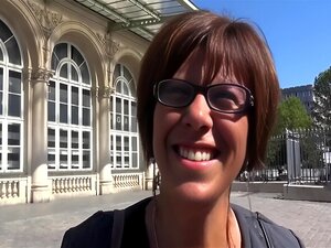 Une Dame Âgée Française Agréable Profite D'Une Pénétration