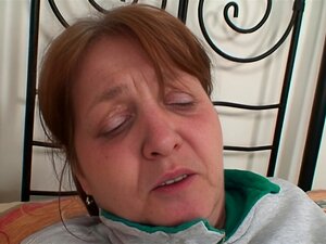 Découvrez la passion dévorante d'une grand-belle-belle-mère de 70