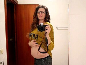 Un seau à sperme fertile dans un gangbang de creampie sans protection