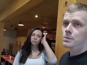 Hunt4K. Le cocu permet au mec de satisfaire sa mignonne copine