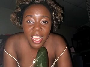 Découvrez la passion brute alors que la plus belle déesse