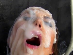 Salope boit du sperme. Salope boit du bukkake et se frotte la chatte