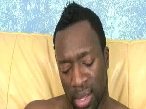 Porno hardcore gay avec gloryhole et branlettes gays dégueulasses 16