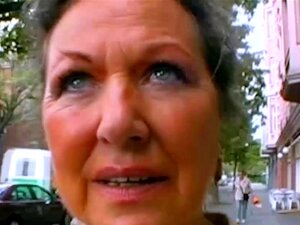 Découvrez la passion insatiable d'une femme mature allemande dans sa