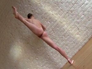 Danseuse nue. Danseuse nue
