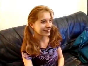 C'est un plaisir de filmer complètement nue cette curieuse