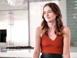 Danni Rivers négocie son loyer en baisant le propriétaire