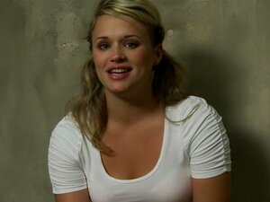 Ancienne gymnaste de MidWestern et fille de l'escouade de danse