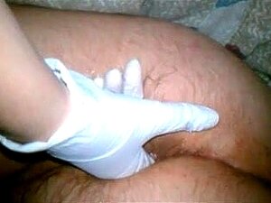 Elle adore me doigter le cul !