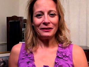 Femme au foyer américaine se masturbant