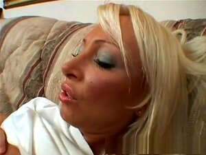 Incroyable pornstar dans un clip porno européen mature et fou. Nomi