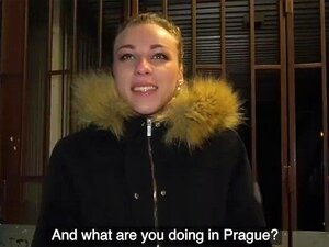 Agent Public Orgasmes multiples alors que la chatte serrée est