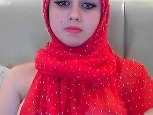 Coquine Arabe Cutie belle-belle-fille