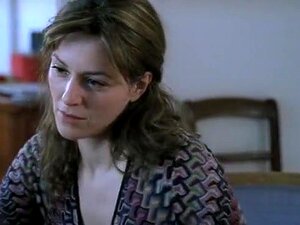 Plongez dans l'univers sensuel des célébrités avec Martina Gedeck,