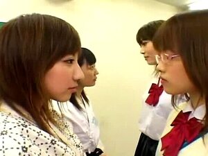 Vidéo porno avec Minami Aoyama, Anri Mizuna et Marin Asaoka