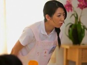 Incroyable fille japonaise Mariko Niimura, Hitomi Honjou et une vidéo