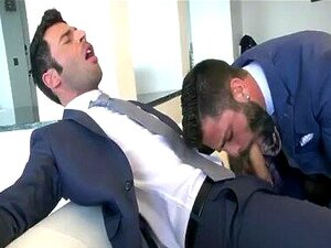 Fétichisme gay poilu avec éjaculation