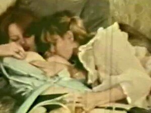 Lesbienne Peepshow Loops 534 70 et 80 - Scène 2