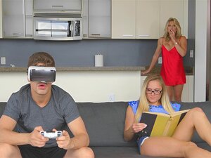 La belle-mère VR Cory Chase devient réalité. La belle-mère VR Cory