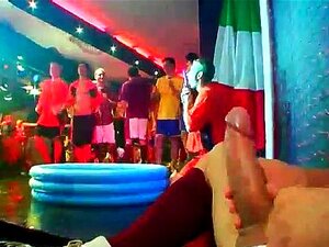 Un film de twink coréen gay prend le devant de la scène pour la